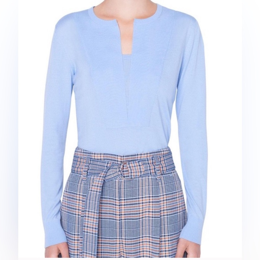 Akris Punto Soft Wool Light Blue V-Neck Sweater, size Medium